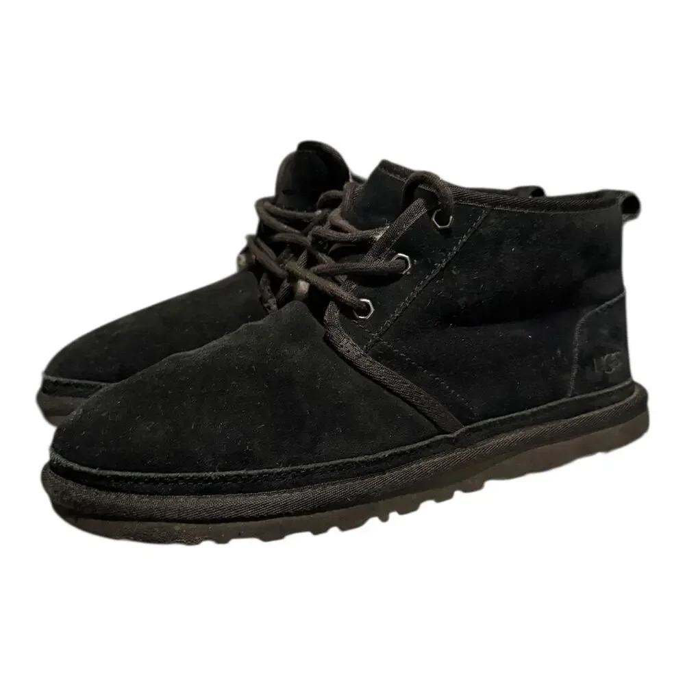 UGG Neumel Boots Men’s Size 9 Black Suede Sheepskin Chukka Ankle - Picture 1 of 9